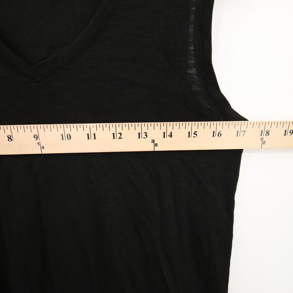 Vince Camuto Top Black Sleeveless Blouse V Neck Super Soft Peplum Size Small - Picture 5 of 8